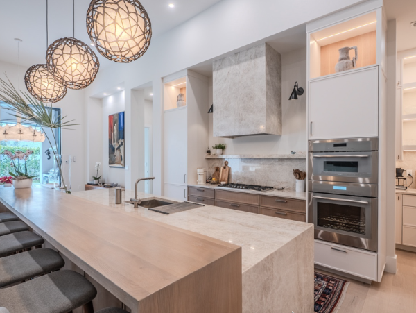 Luxurious Naples Getaway - Custom Design Home with Pool & Spa